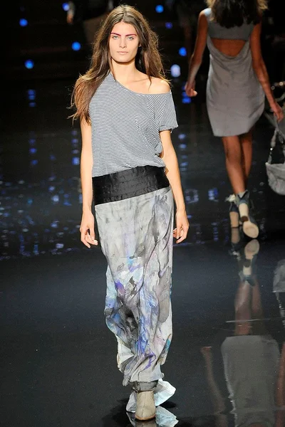 Look 26